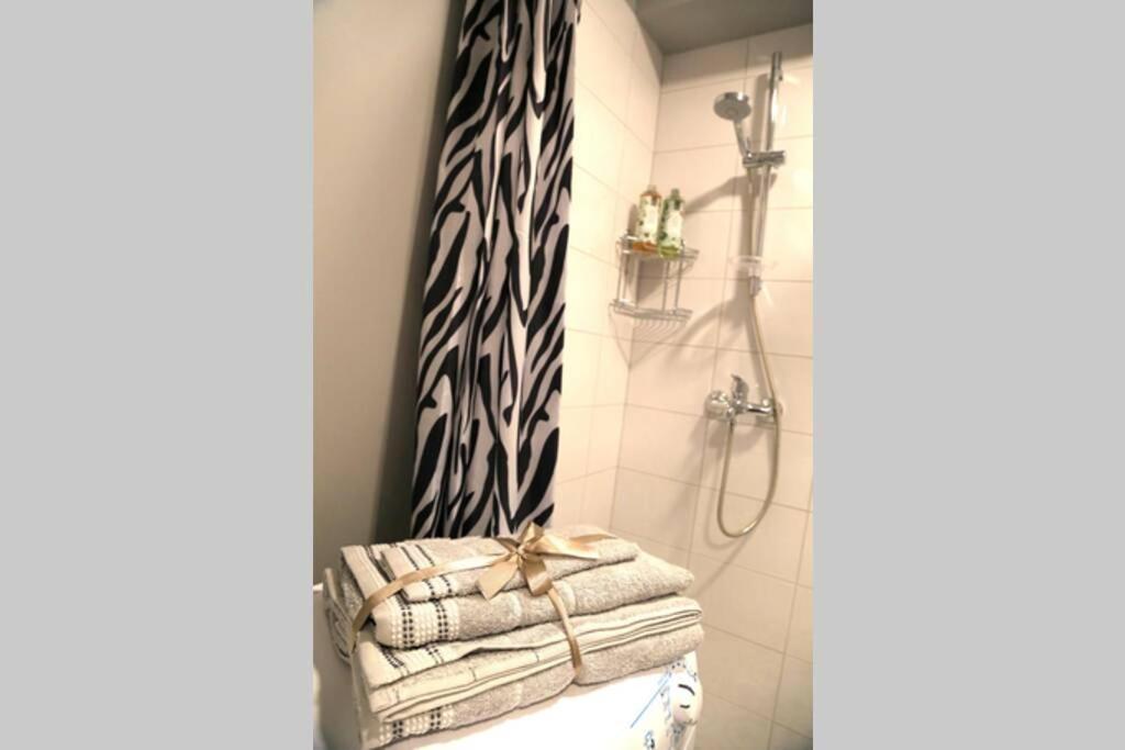 Bright Apartment,For 1-4,Near Old Town Vilnius Exterior photo