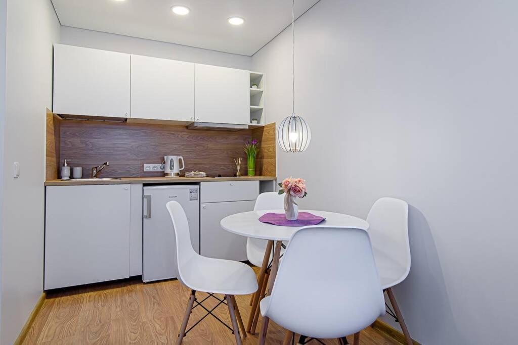 Bright Apartment,For 1-4,Near Old Town Vilnius Exterior photo